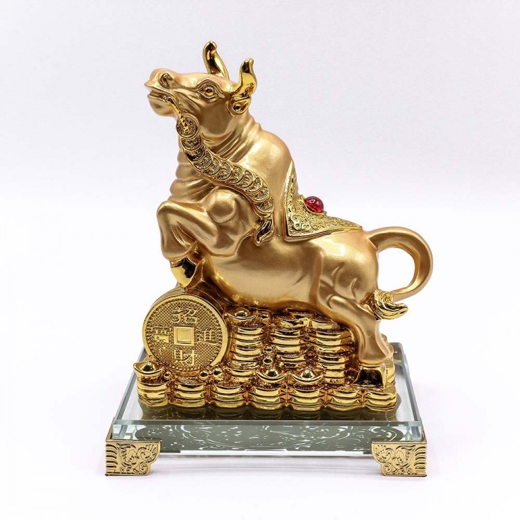 ZM50-9 Бык с монетами на подставке 120*85*155 мм (сусальное золото)