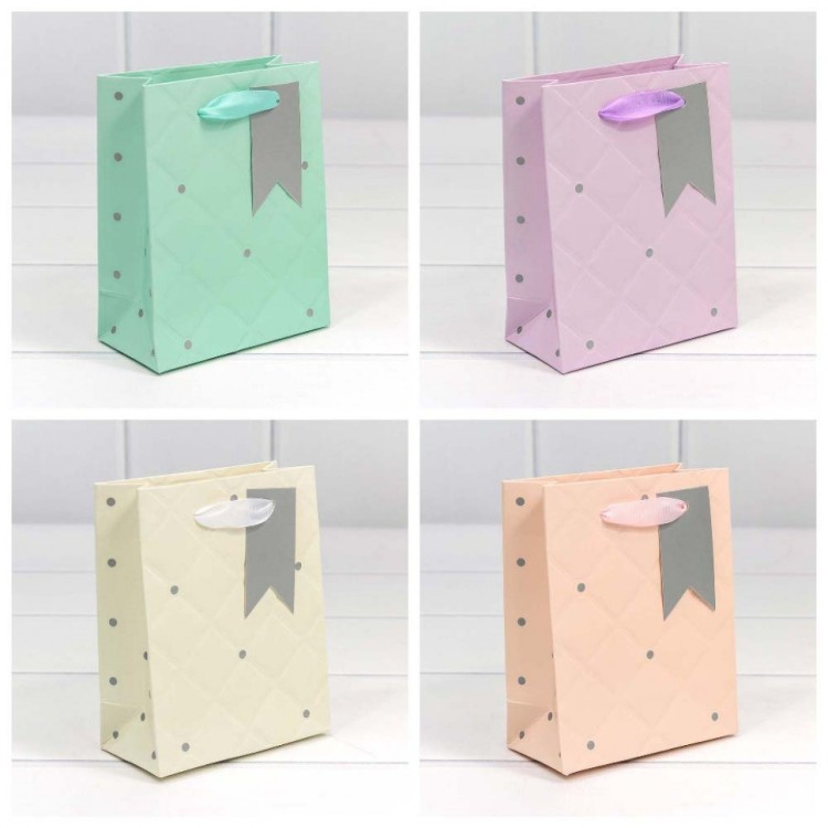 000152H Пакет подарочный "Эксклюзив" (микс) 12*15*6 см 230 гр 1/20 1/480